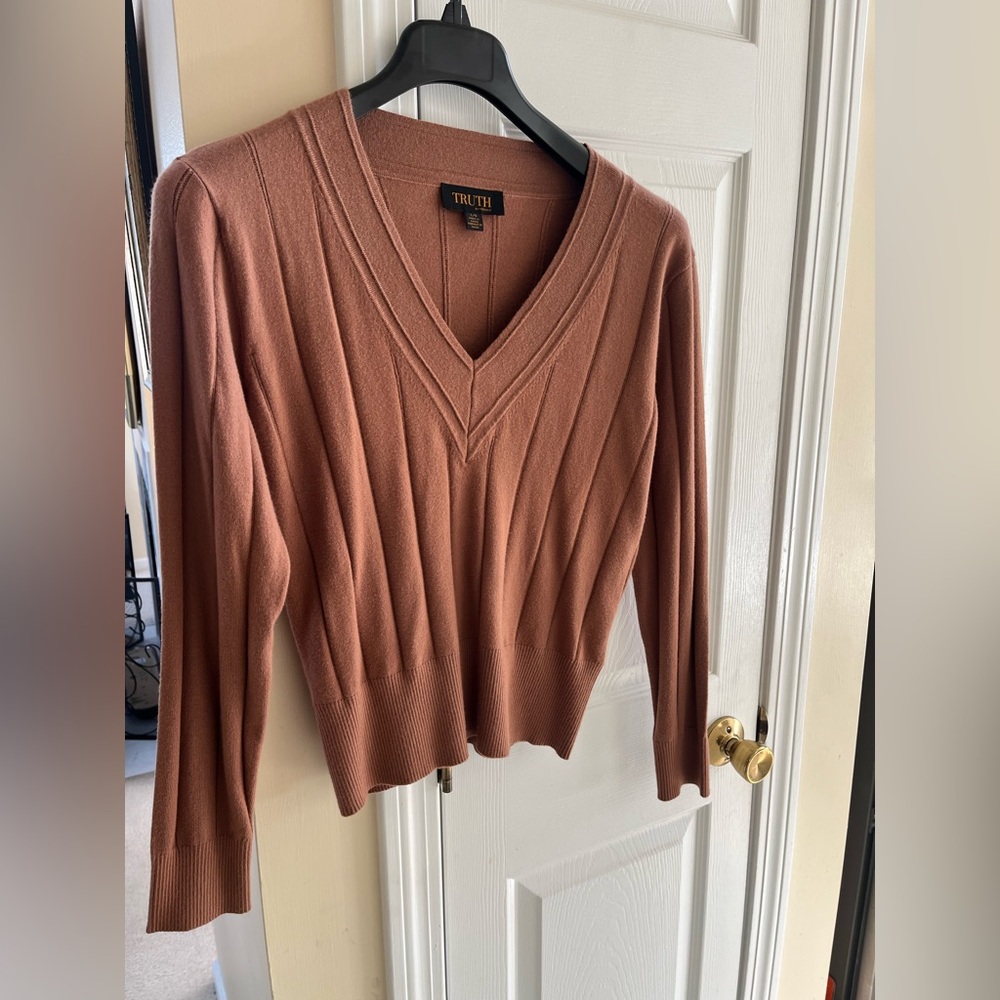 Truth by Republic  size Large Women's V-Neck Sweater -  light Brown